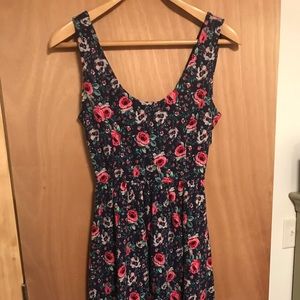 ❌SOLD❌Lauren Conrad Dress size Large EUC